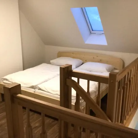 Na Handě 3*