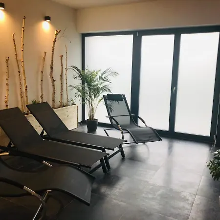 Ξενοδοχείο με διαμερίσματα Na Hande