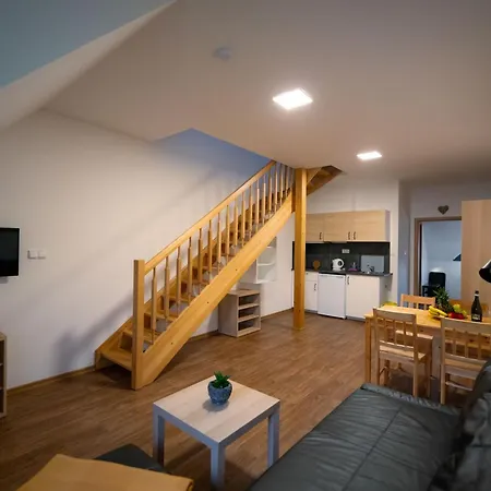 Na Handě Apartmanhotel 3*